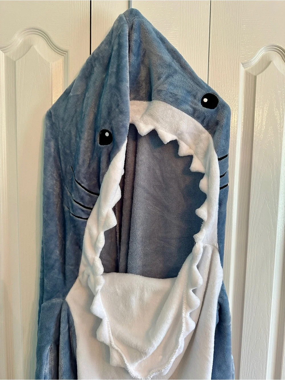 Brand New, Never Used Plush Shark Hooded Blanket - Blue & White